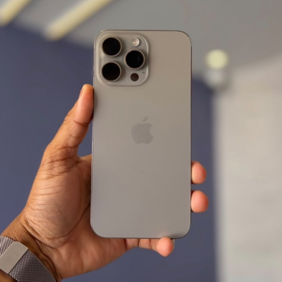 IPHONE 15 PRO MAX 256GB B-83%